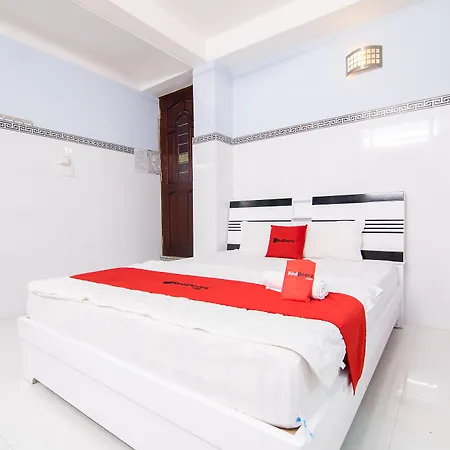 Reddoorz Plus Near Ben Thanh Market
